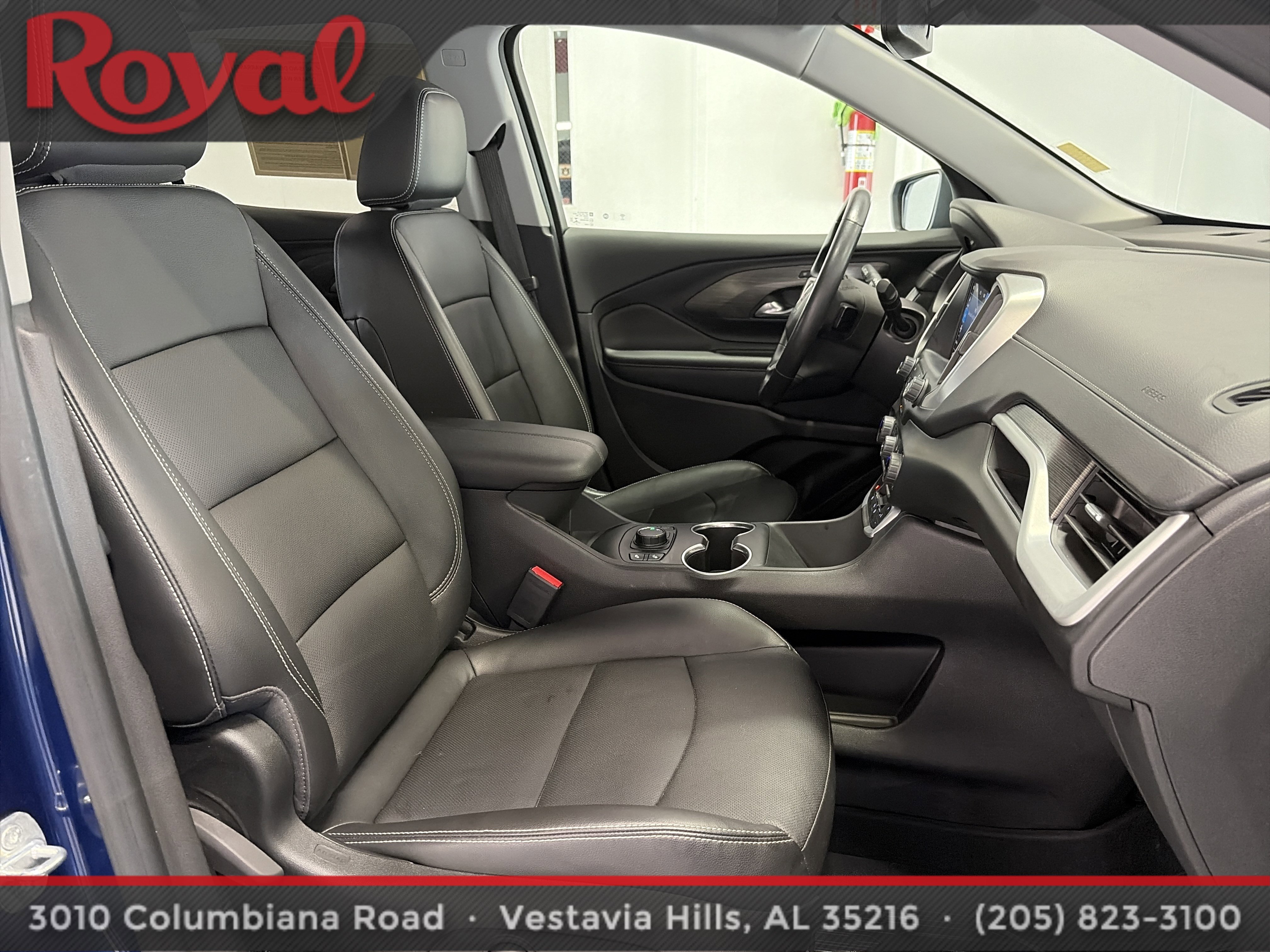 Used 2022 GMC Terrain SLT w/ Infotainment Package II FWD image 10