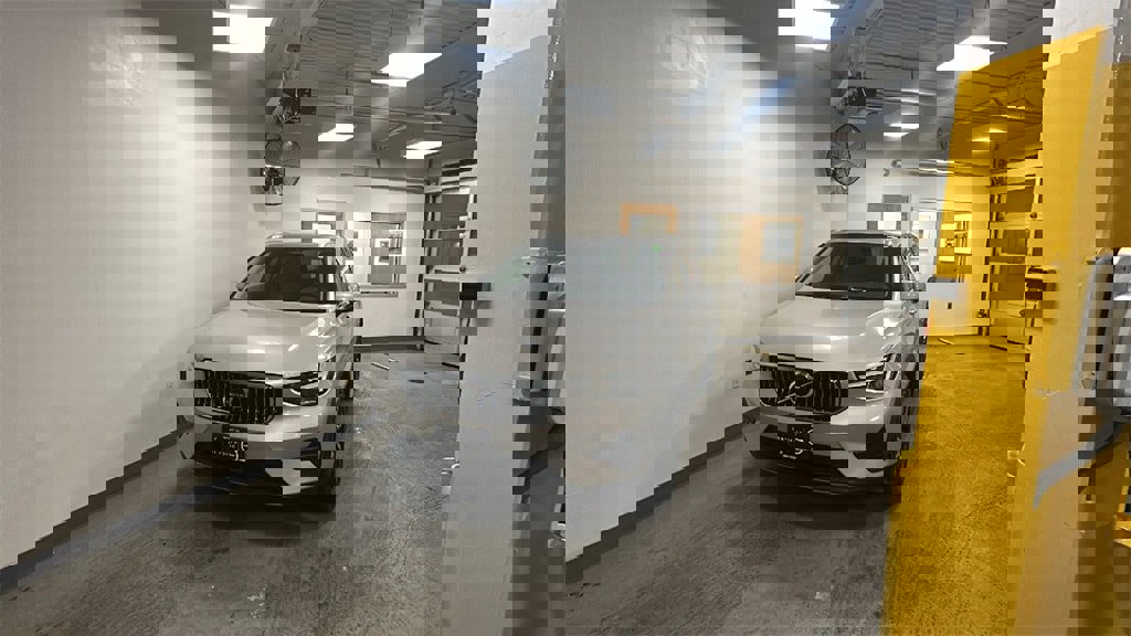 Certified 2025 Volvo XC40 B5 Core