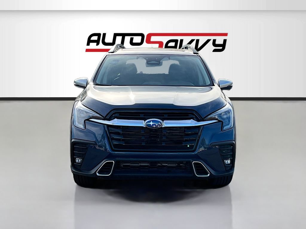 Used 2023 Subaru Ascent Touring image 2