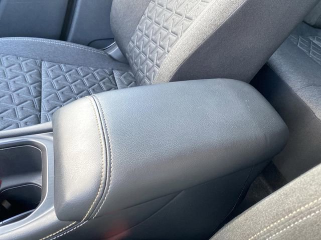 Used 2025 Nissan Kicks SV w/ Charging Package image 18