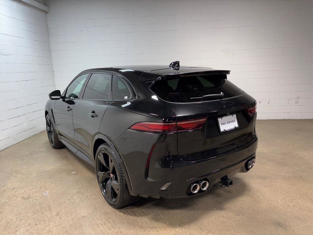 Used 2023 Jaguar F-PACE SVR image 9