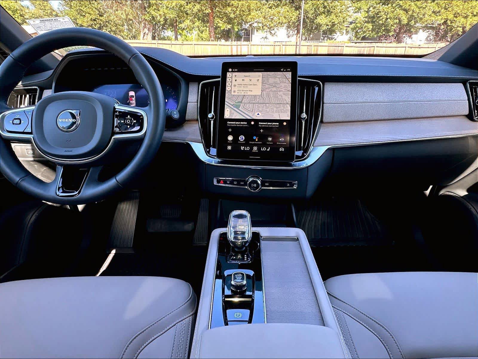 Used 2026 Volvo XC90 B6 Plus w/ Protection Package Premier AWD/4WD image 18