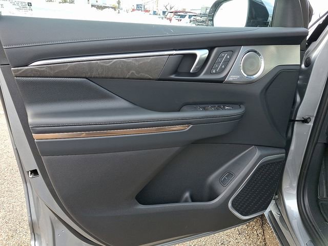 New 2026 Buick Enclave Avenir w/ Super Cruise Package image 13