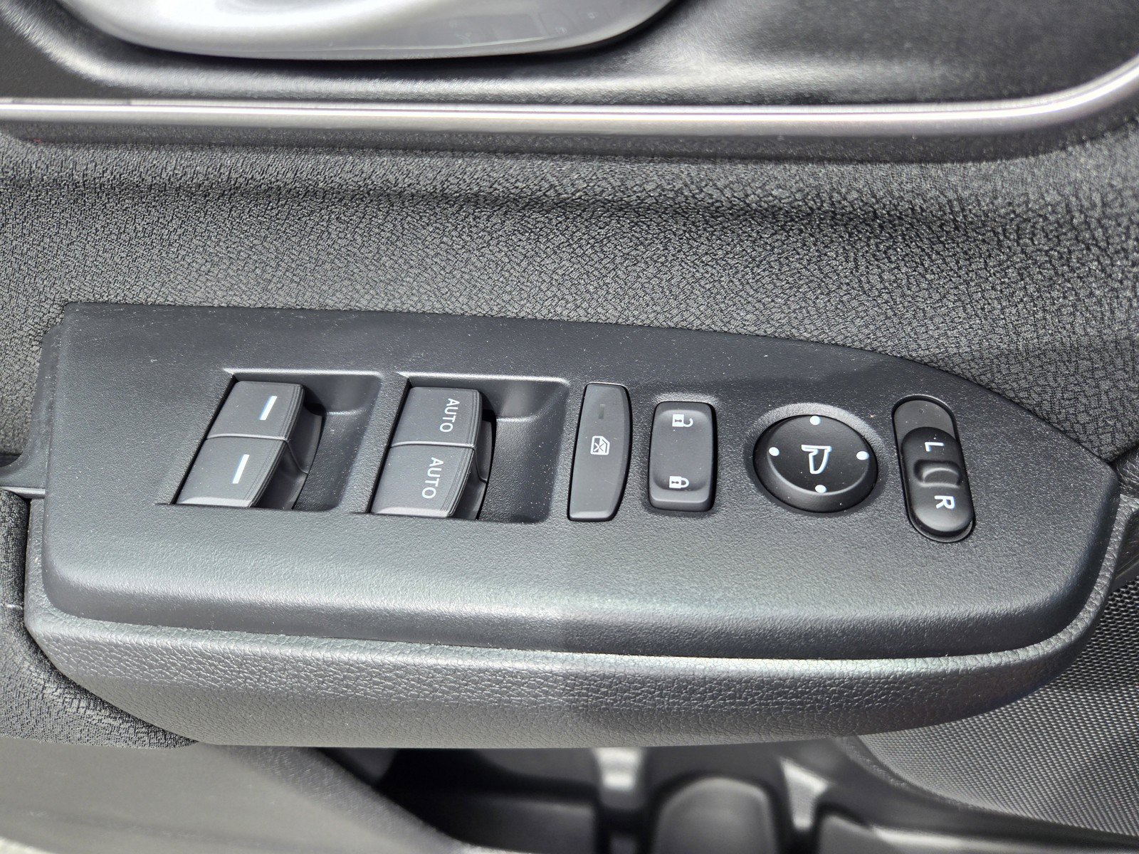 Used 2020 Honda CR-V EX image 26