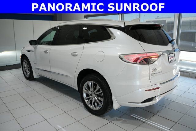 Used 2024 Buick Enclave Avenir image 4