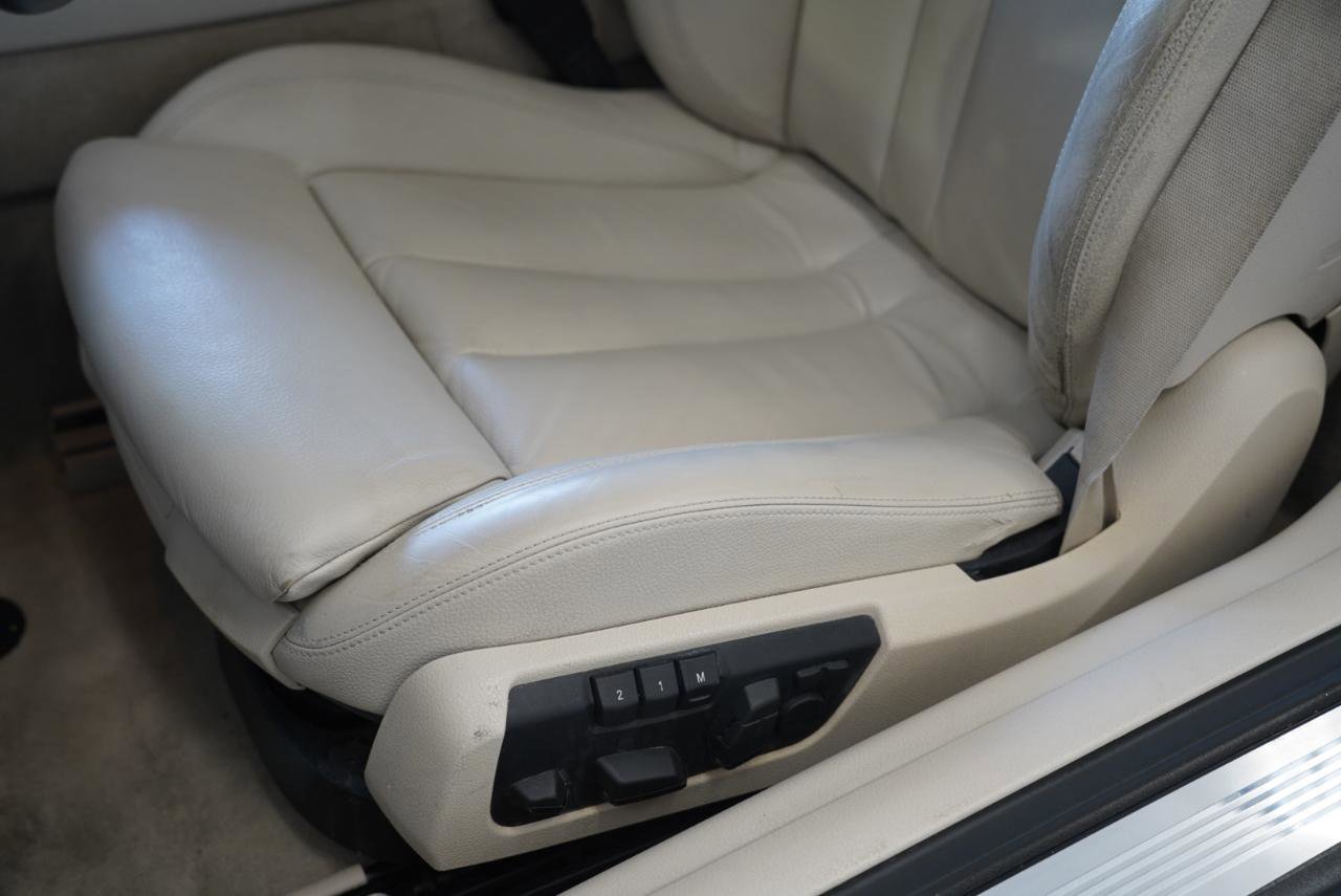 Used 2013 BMW 640i Convertible image 35