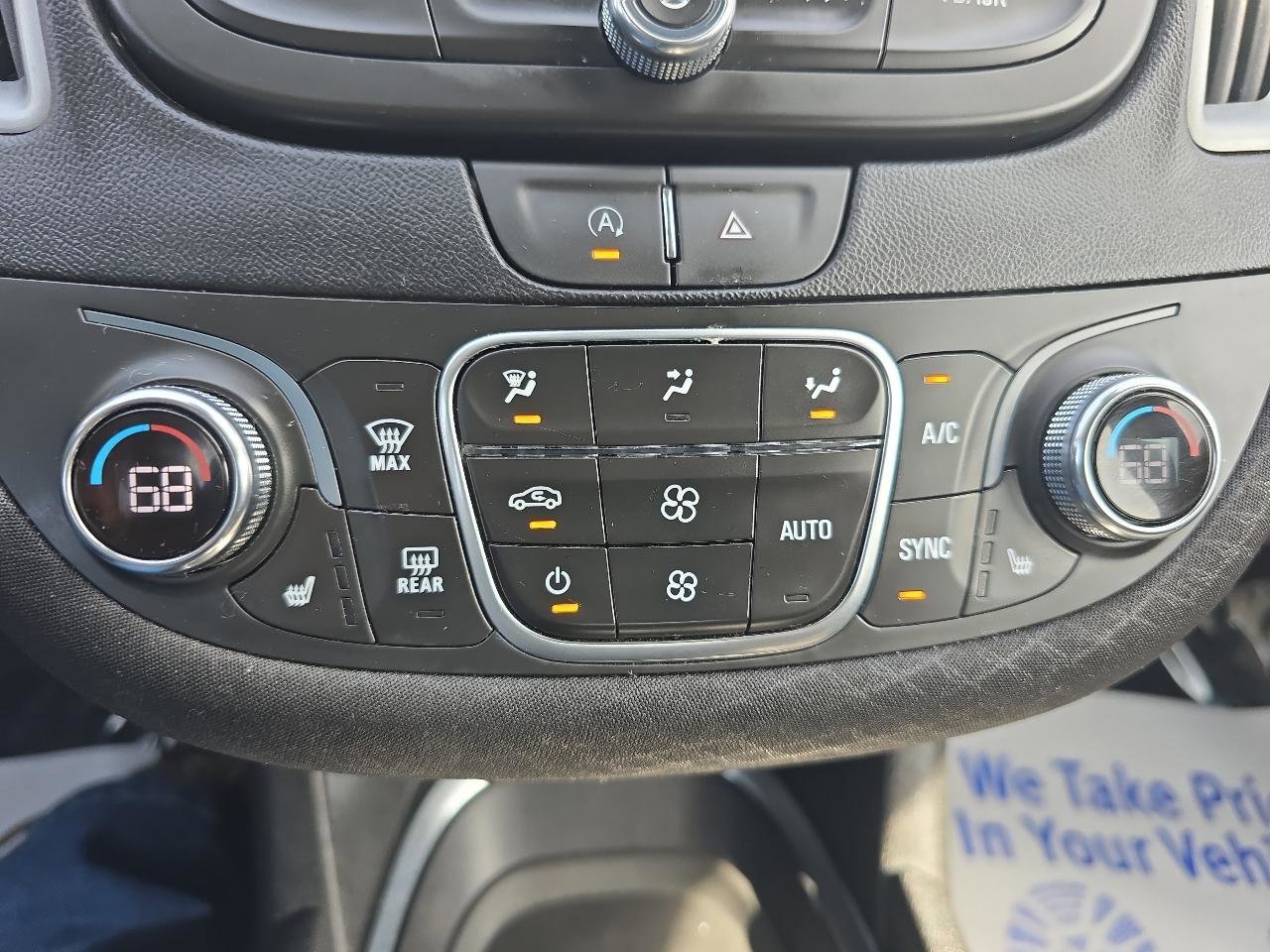 Used 2023 Chevrolet Malibu LT FWD image 24