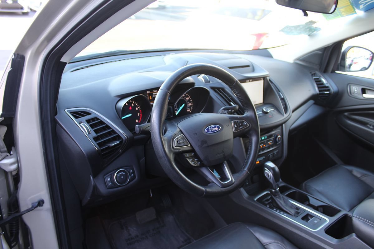 Used 2018 Ford Escape SEL FWD image 17