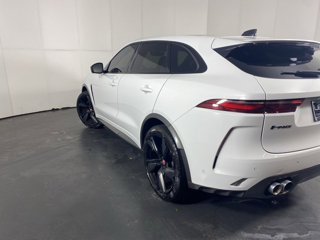 Used 2021 Jaguar F-PACE SVR image 8
