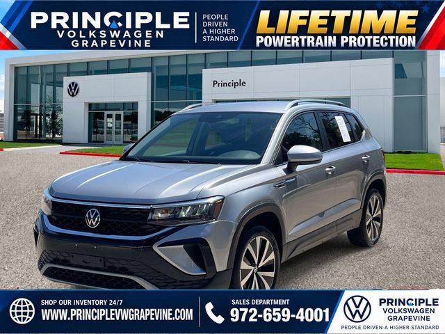 Used 2023 Volkswagen Taos SE FWD image 1