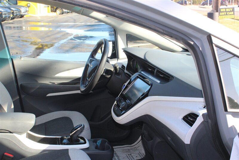 Used 2019 Chevrolet Bolt LT FWD image 16