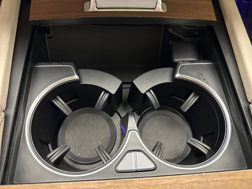 Used 2022 Mercedes-Benz GLS 450 4MATIC image 25