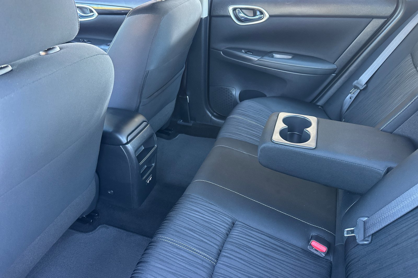 Used 2018 Nissan Sentra SV image 12