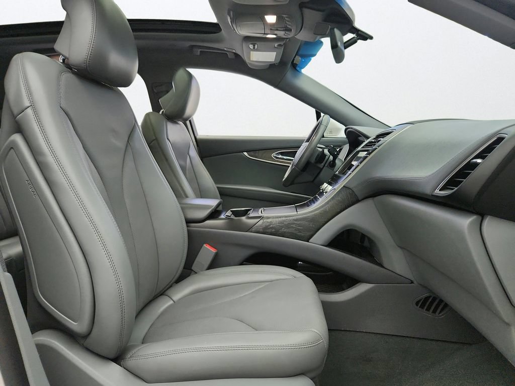 Used 2019 Lincoln Nautilus Reserve AWD/4WD image 32