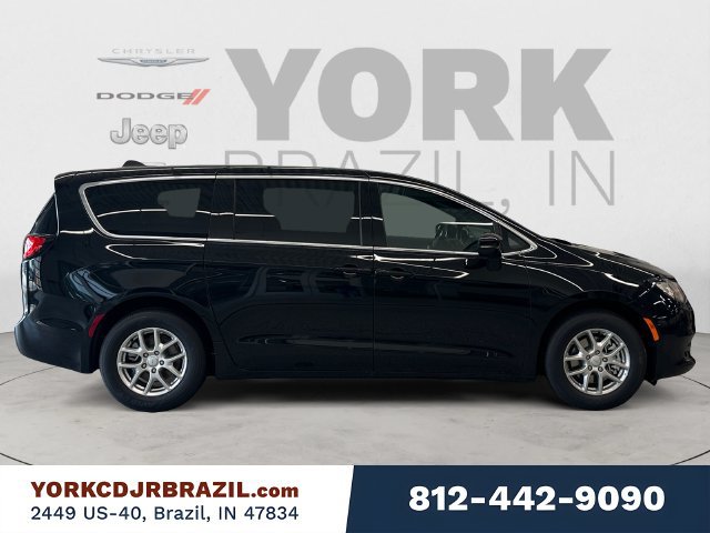 New 2027 Chrysler Pacifica LX FWD image 6