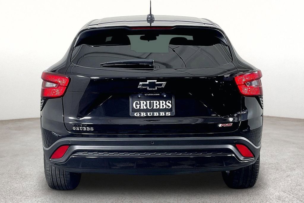 Used 2025 Chevrolet Trax RS w/ Driver Confidence Package FWD image 5