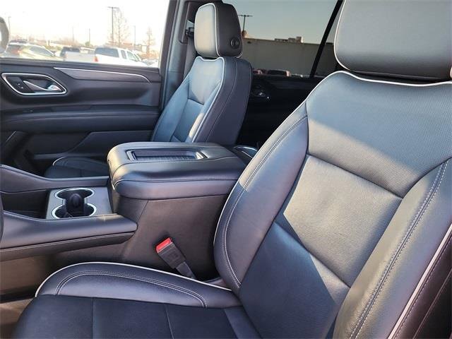 Used 2021 GMC Yukon XL SLT w/ SLT Premium Package image 13