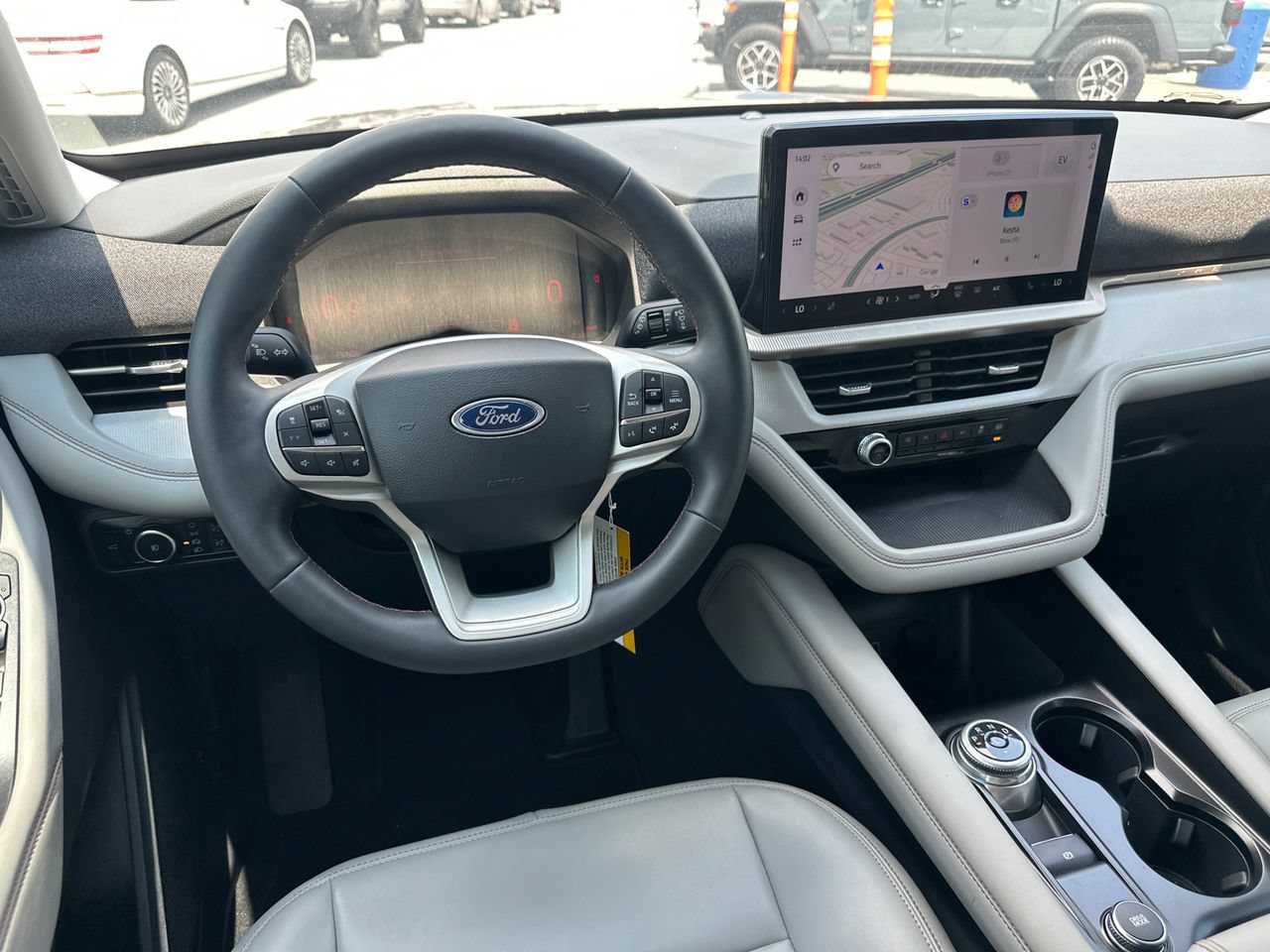 New 2026 Ford Explorer Active w/ Active Comfort Package RWD image 23