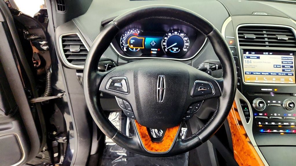 Used 2016 Lincoln MKX Reserve w/ Climate Package AWD/4WD image 14