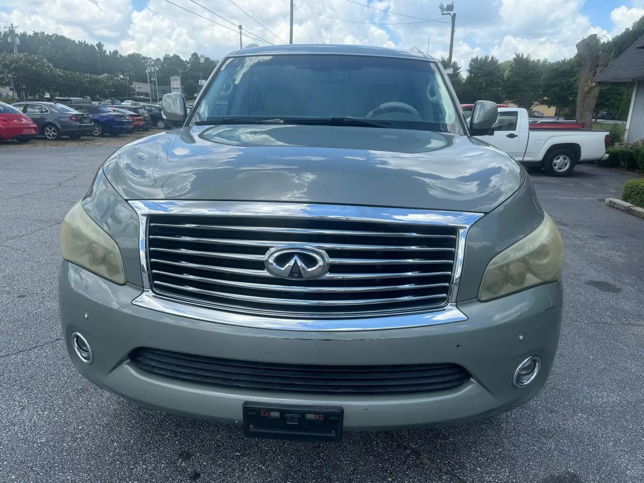 Used 2012 INFINITI QX56 2WD w/ Theater Pkg image 2