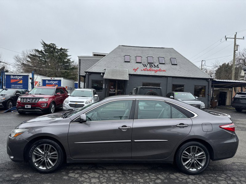 Used 2017 Toyota Camry SE image 7