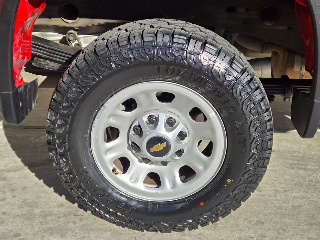 Used 2024 Chevrolet Silverado 2500 W/T w/ WT Convenience Package image 9