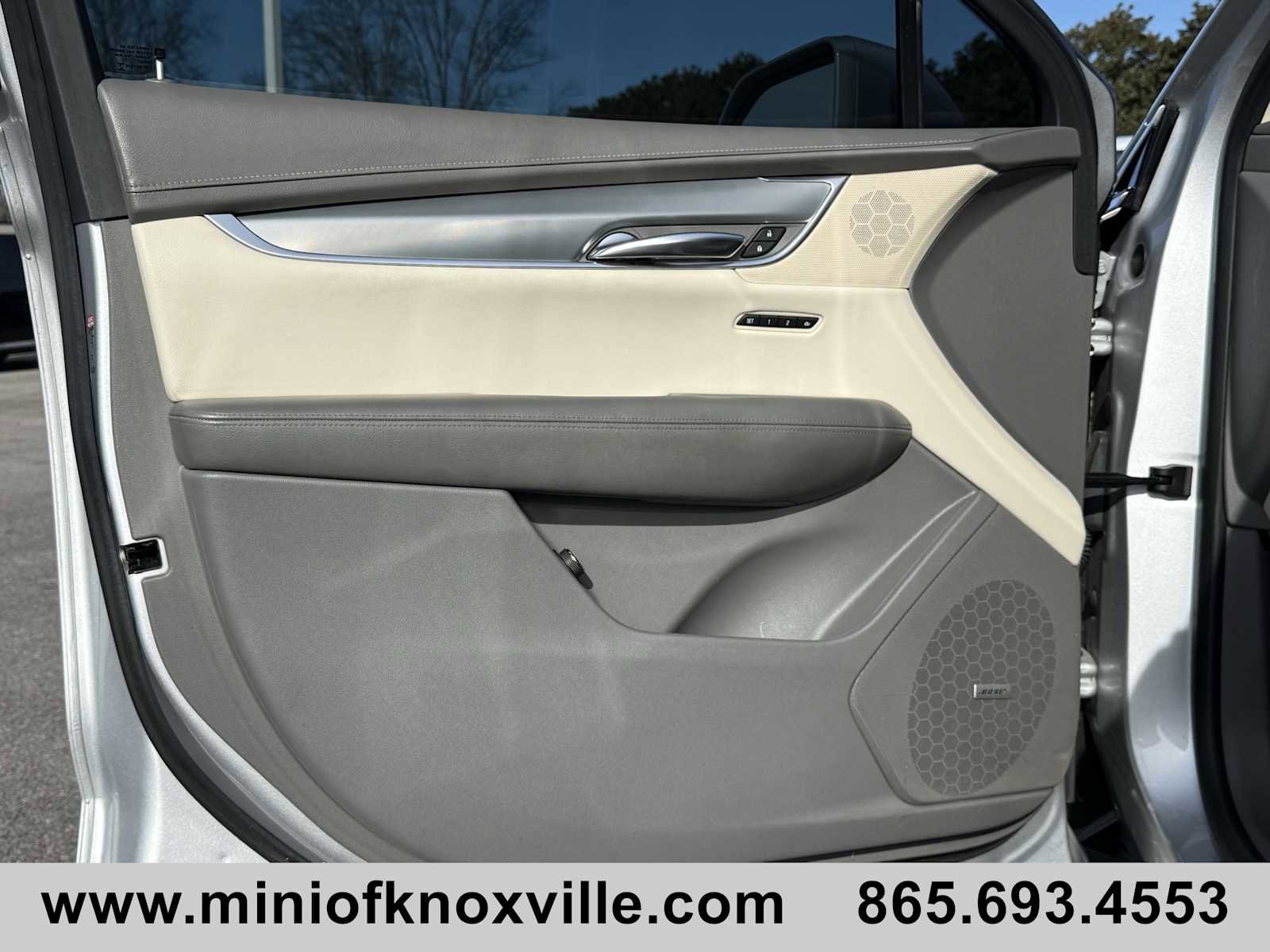 Used 2017 Cadillac XT5 Luxury w/ Driver Awareness Package image 13