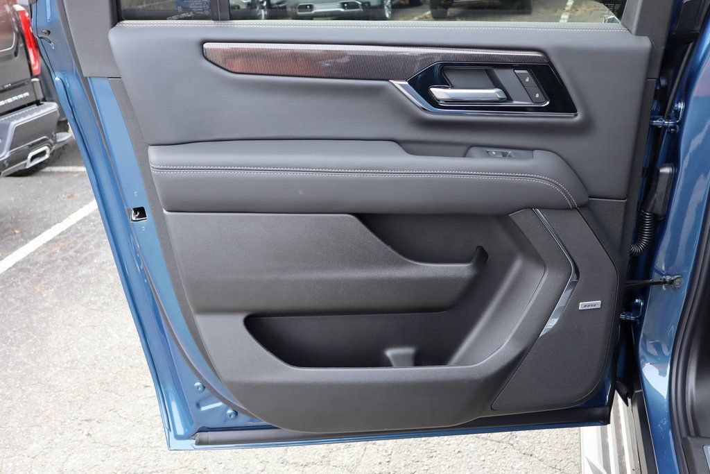 New 2026 GMC Yukon XL Elevation w/ LPO, Floor Liner Package AWD/4WD image 19
