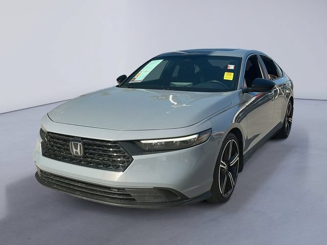 Used 2025 Honda Accord Sport image 1