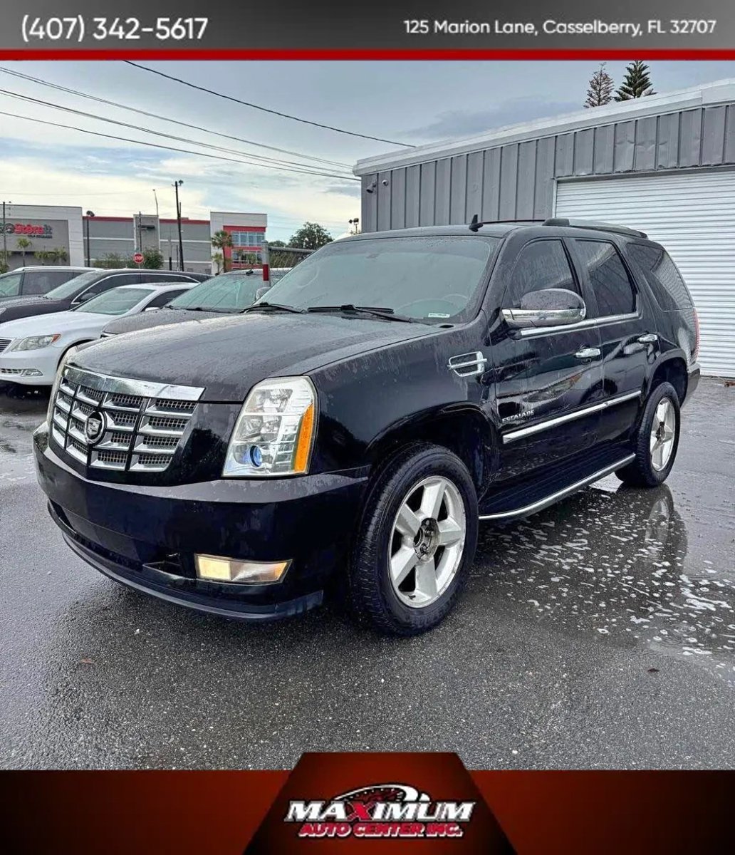 Used 2011 Cadillac Escalade 2WD w/ Touring Package image 1