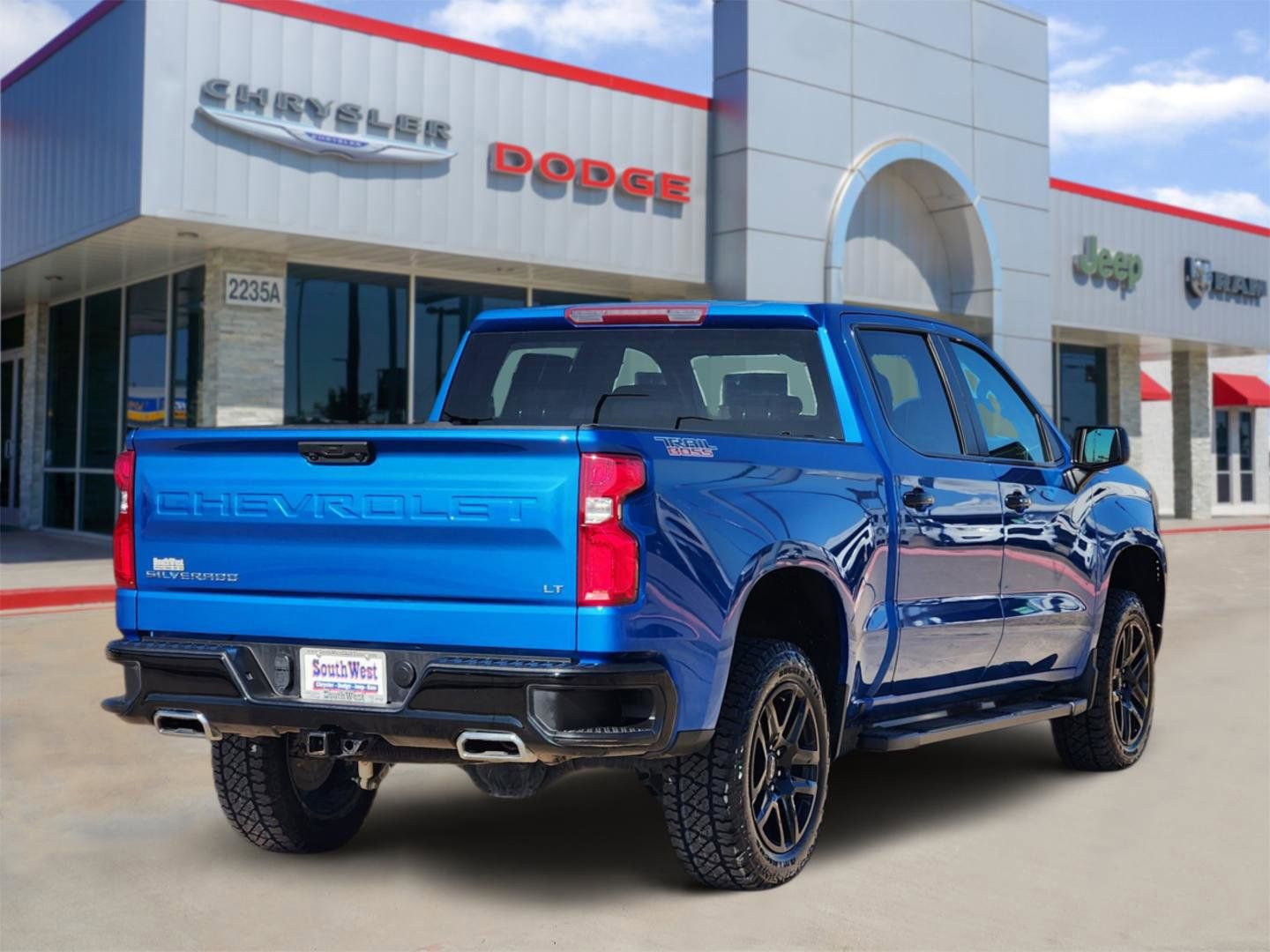 Used 2022 Chevrolet Silverado 1500 LT Trail Boss w/ Protection Package image 6