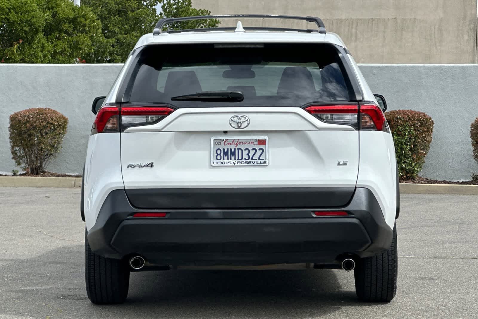 Used 2019 Toyota RAV4 LE w/ Carpet Mat Package FWD image 8