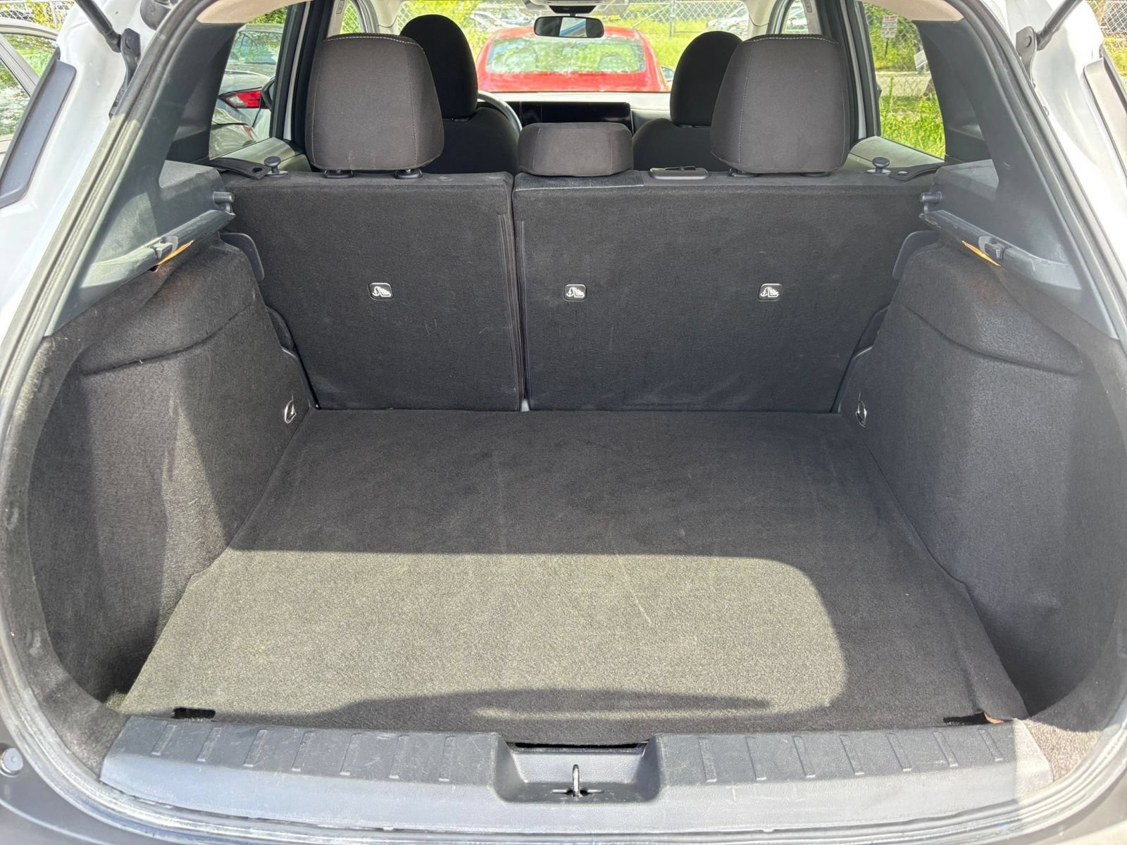 Used 2025 Nissan Kicks SV AWD/4WD image 29