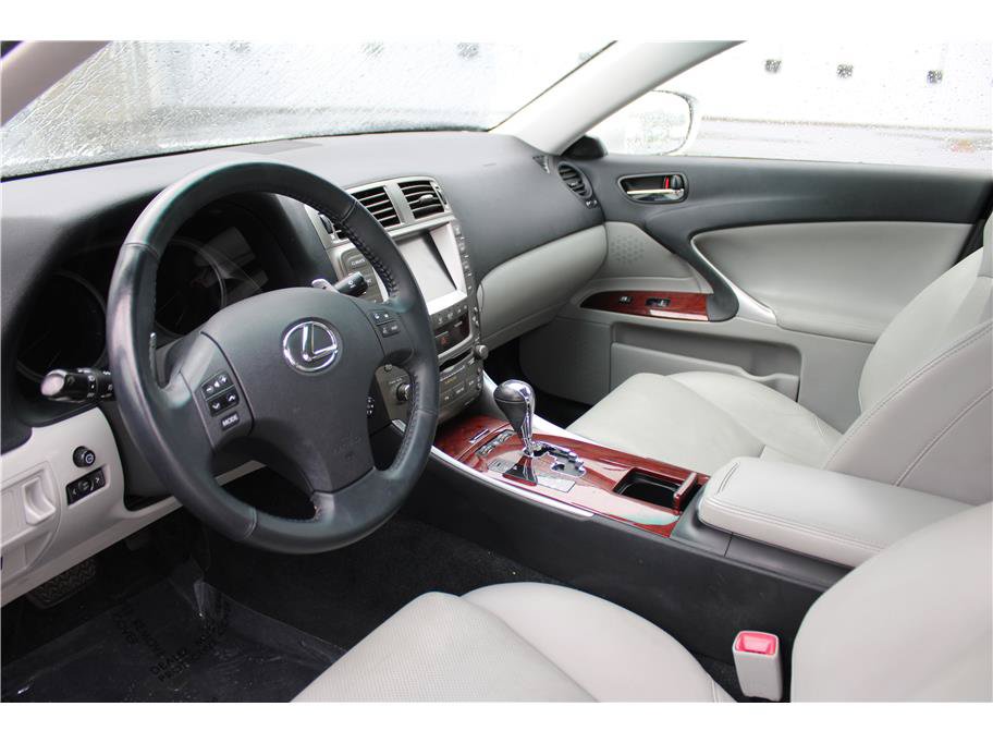 Used 2008 Lexus IS 250 w/ Premium Pkg RWD image 9