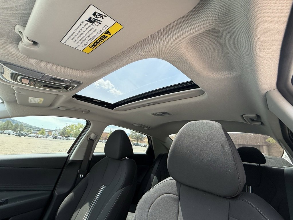 New 2025 Hyundai Elantra SEL w/ Cargo Package image 37