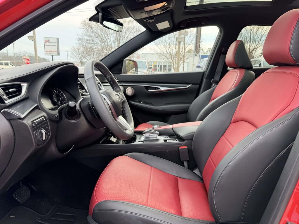 Used 2024 INFINITI QX50 Sport image 25