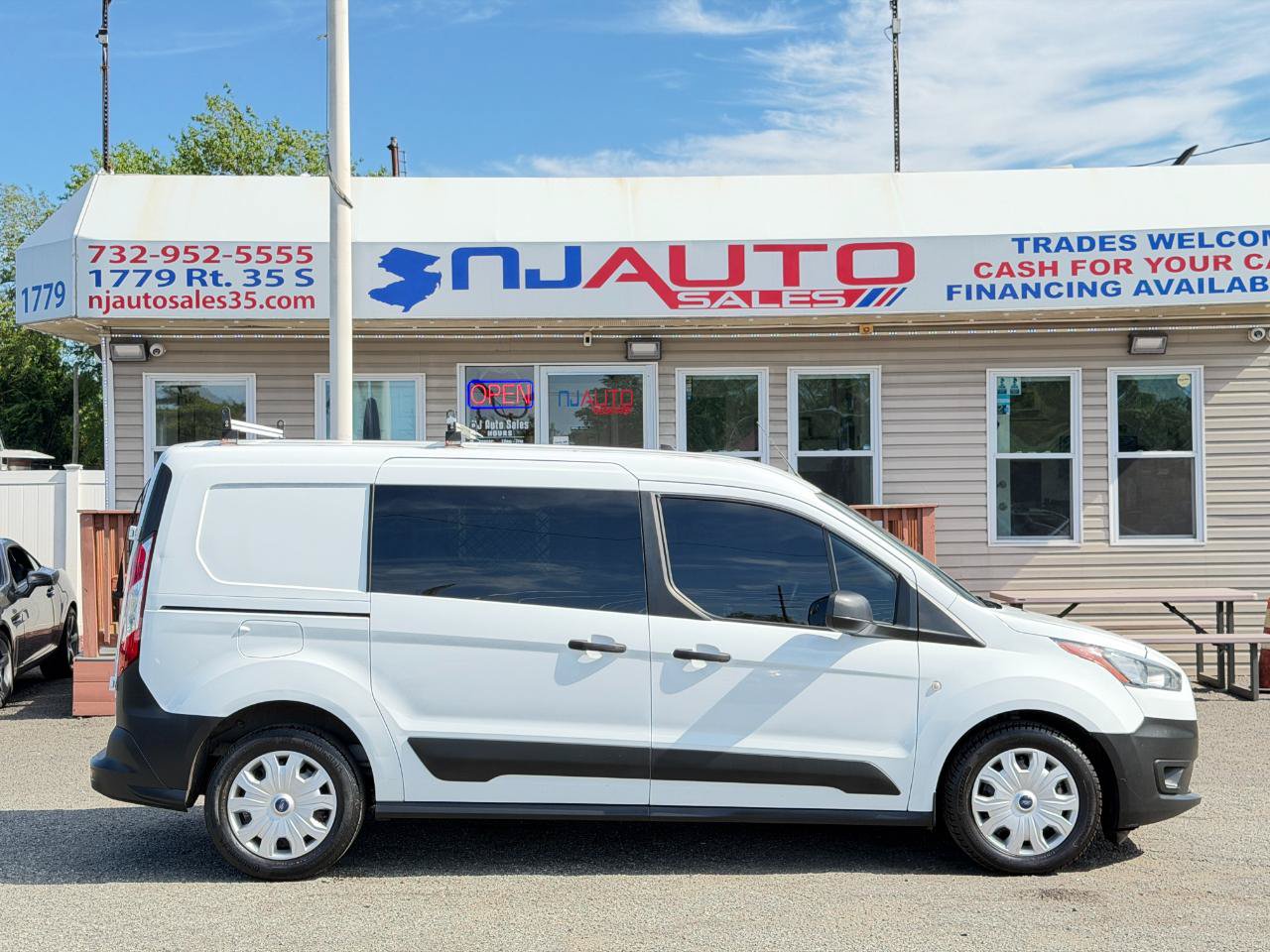 Used 2022 Ford Transit Connect XL FWD image 3