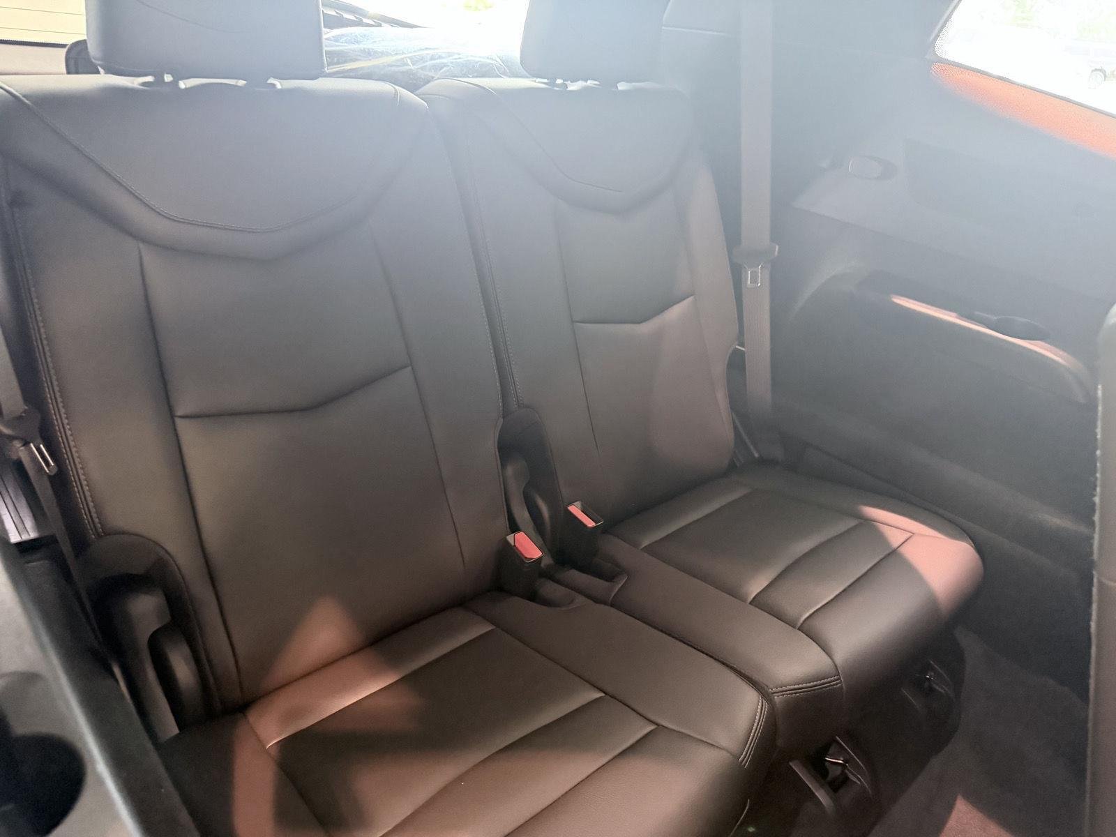 Certified 2024 Cadillac XT6 Luxury w/ LPO, Floor Liner Package AWD/4WD image 25