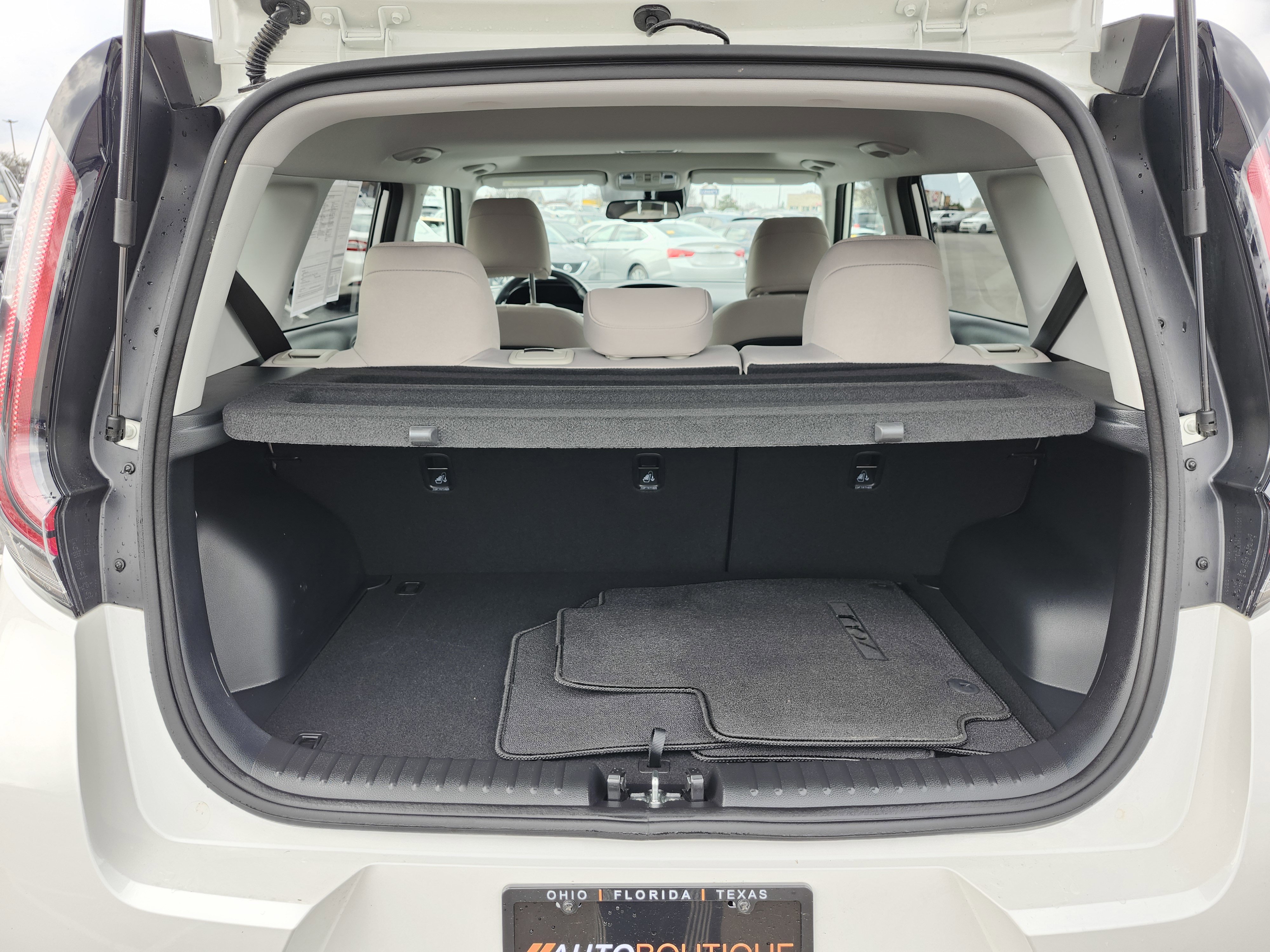 Used 2023 Kia Soul EX image 24