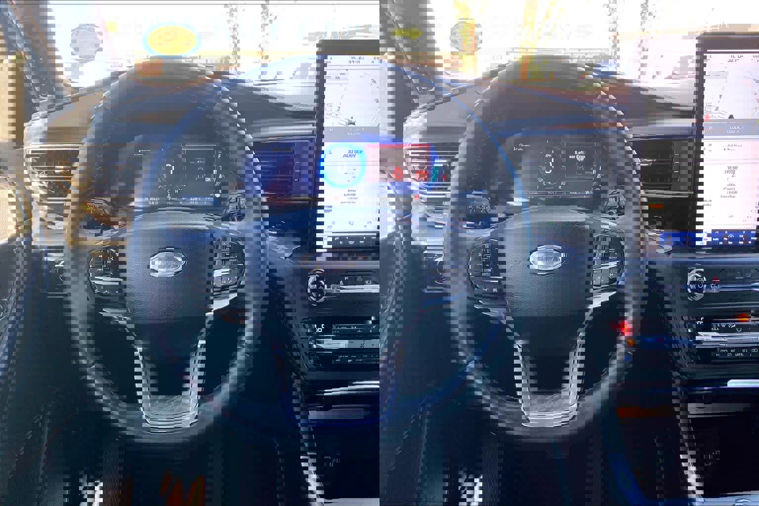 Used 2020 Ford Explorer Platinum w/ Premium Technology Package image 10