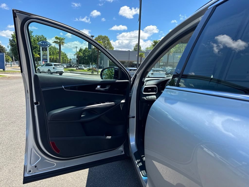 Used 2020 Kia Sorento S AWD/4WD image 11