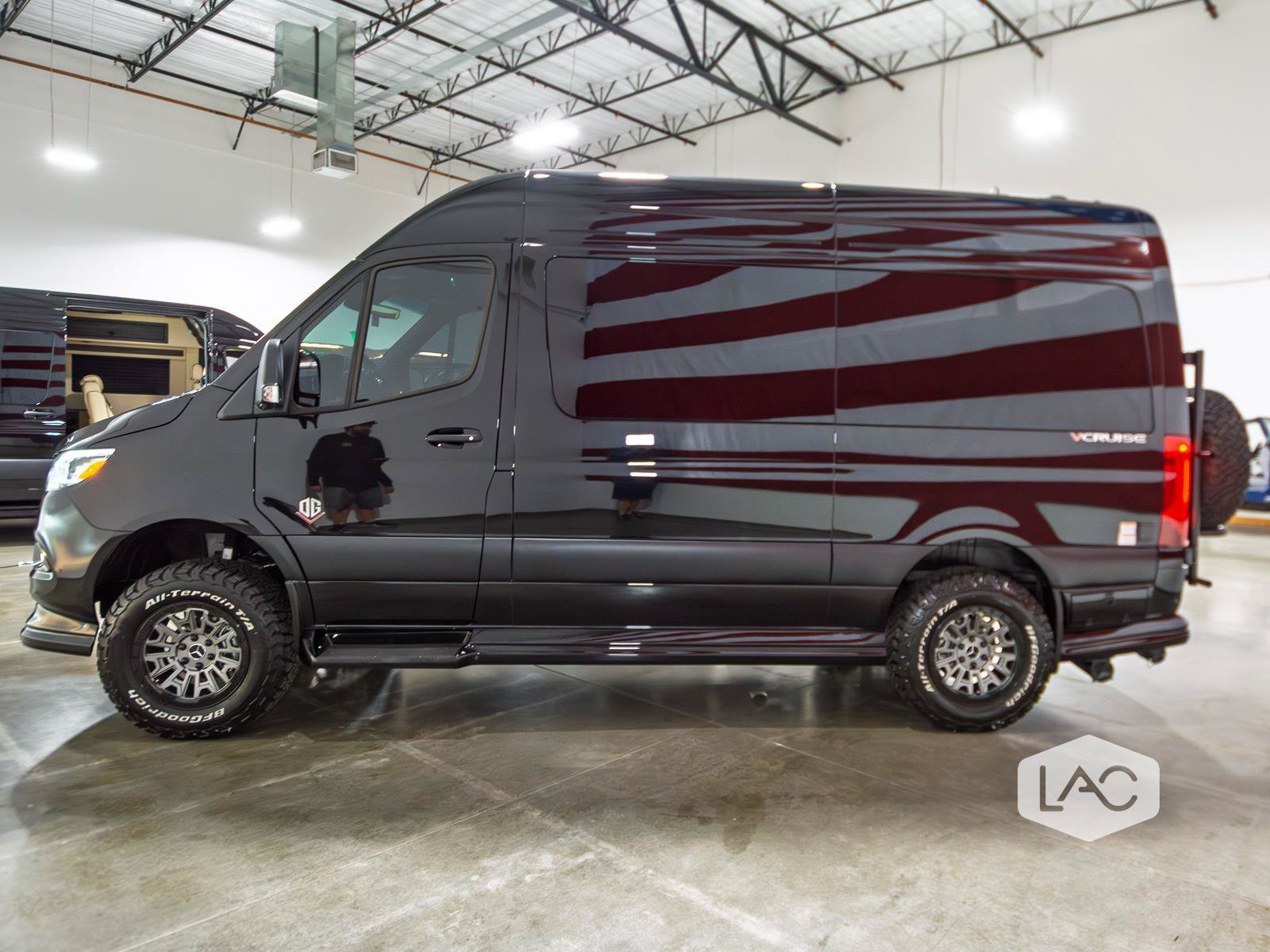 Used 2025 Mercedes-Benz Sprinter 2500 image 25