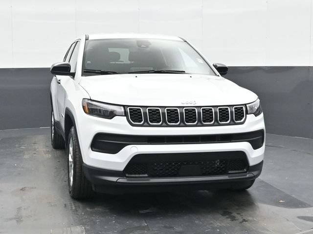 Used 2025 Jeep Compass Sport AWD/4WD image 24