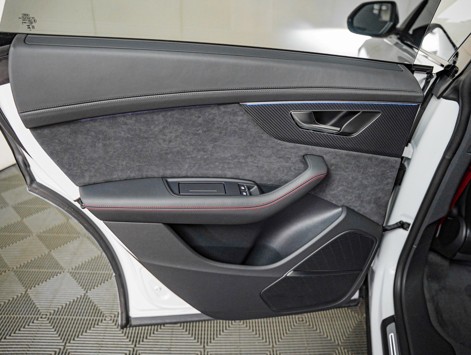 New 2026 Audi SQ8 Prestige image 23