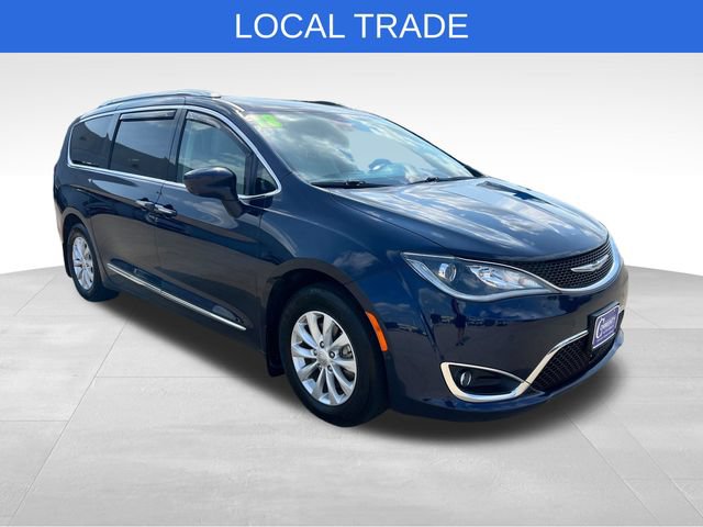 Used 2018 Chrysler Pacifica Touring-L Plus w/ Advanced Safetytec Group FWD image 8