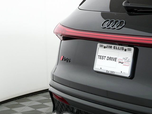 New 2026 Audi SQ5 Premium Plus image 37