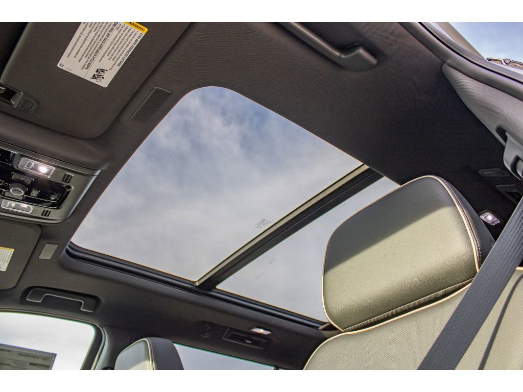 New 2026 Chevrolet Tahoe Premier w/ Sun And Tow Package image 16