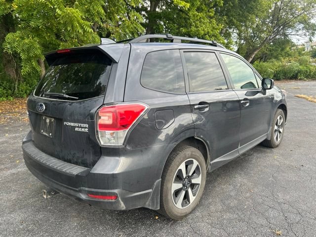 Used 2017 Subaru Forester 2.5i Premium w/ All-Weather Package AWD/4WD image 3