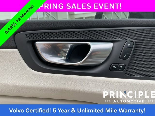 Certified 2025 Volvo XC60 B5 Core image 28