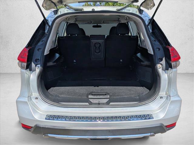 Used 2018 Nissan Rogue S AWD/4WD image 6